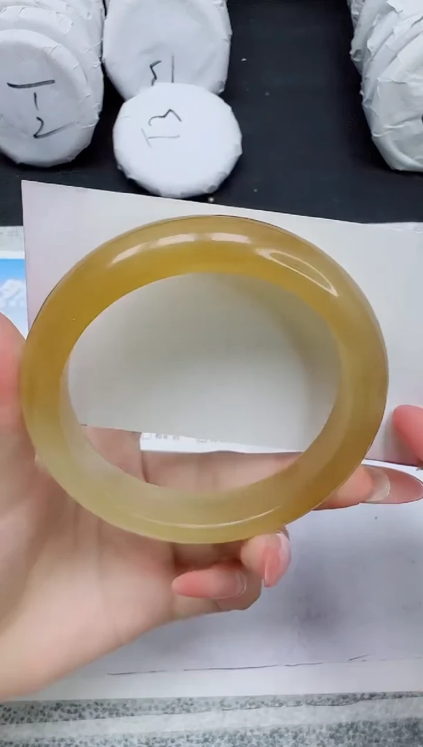 石英质玉手镯未镶嵌339