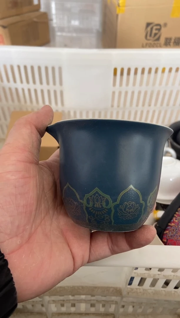 杯无运费险有瑕疵的摄影的产品有使用过的痕迹有点脏介意勿拍