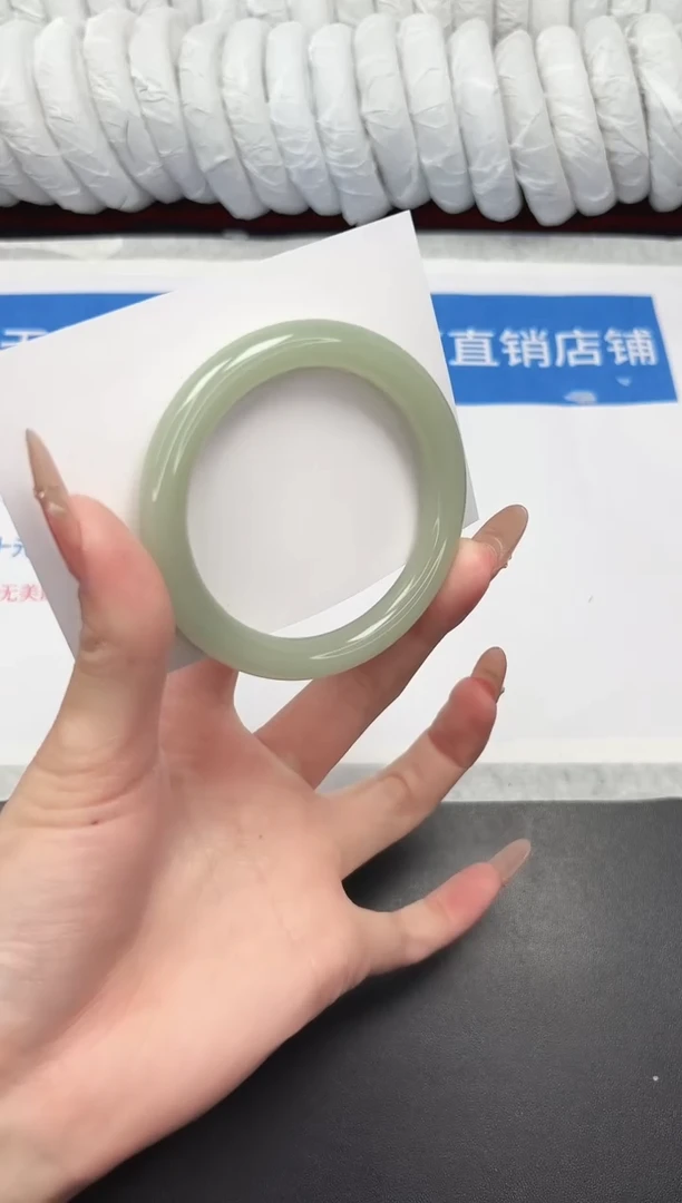 未镶嵌手镯石英质玉129-52.5DY