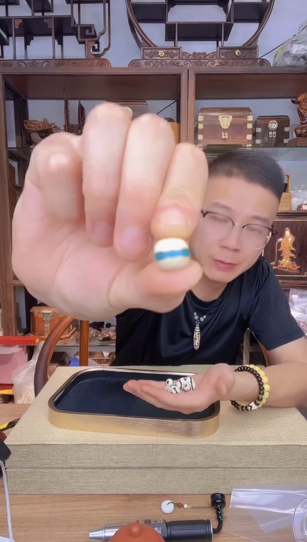 乌木类书架861猛犸汉堡珠1.2老型单颗  库存