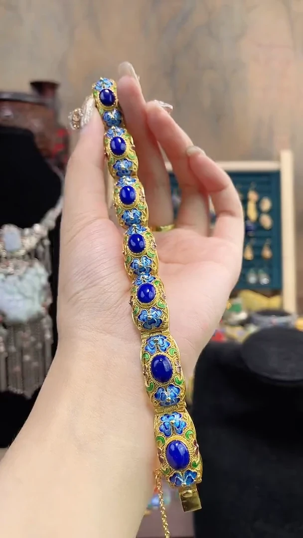 毕*娟非遗手工花丝镶嵌镯子