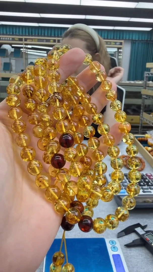 未镶嵌颈饰琥珀165秒拍号 假一罚三