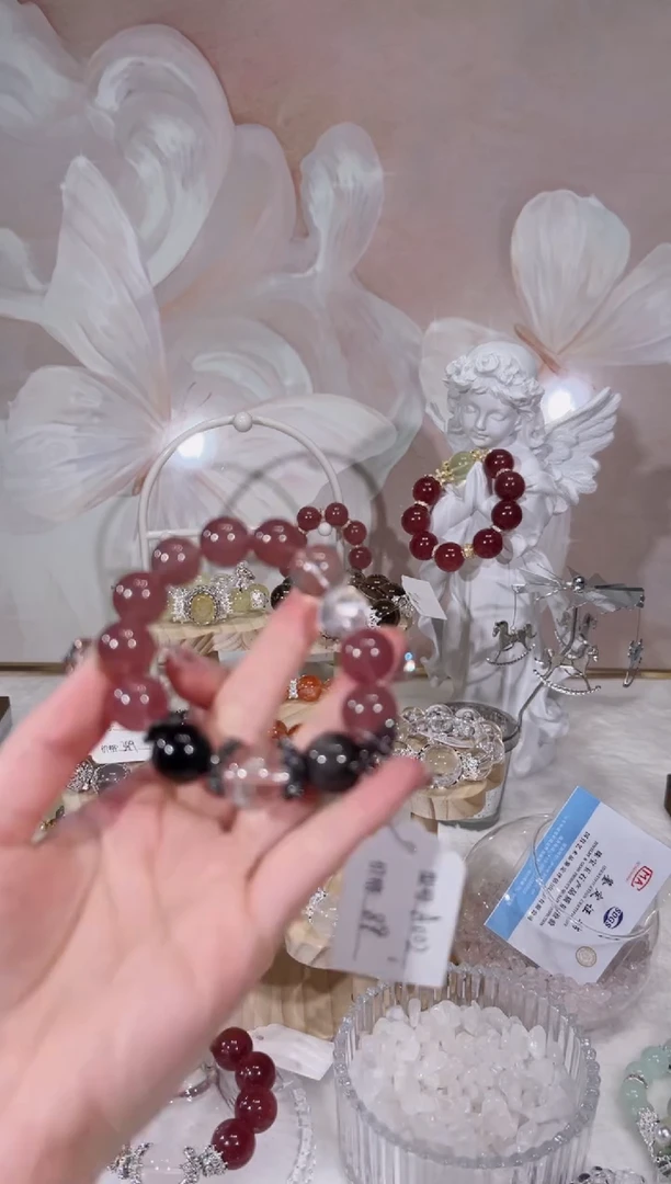 【闪购商品】水晶手链未镶嵌天然水晶默认微瑕 多样性发货发其一