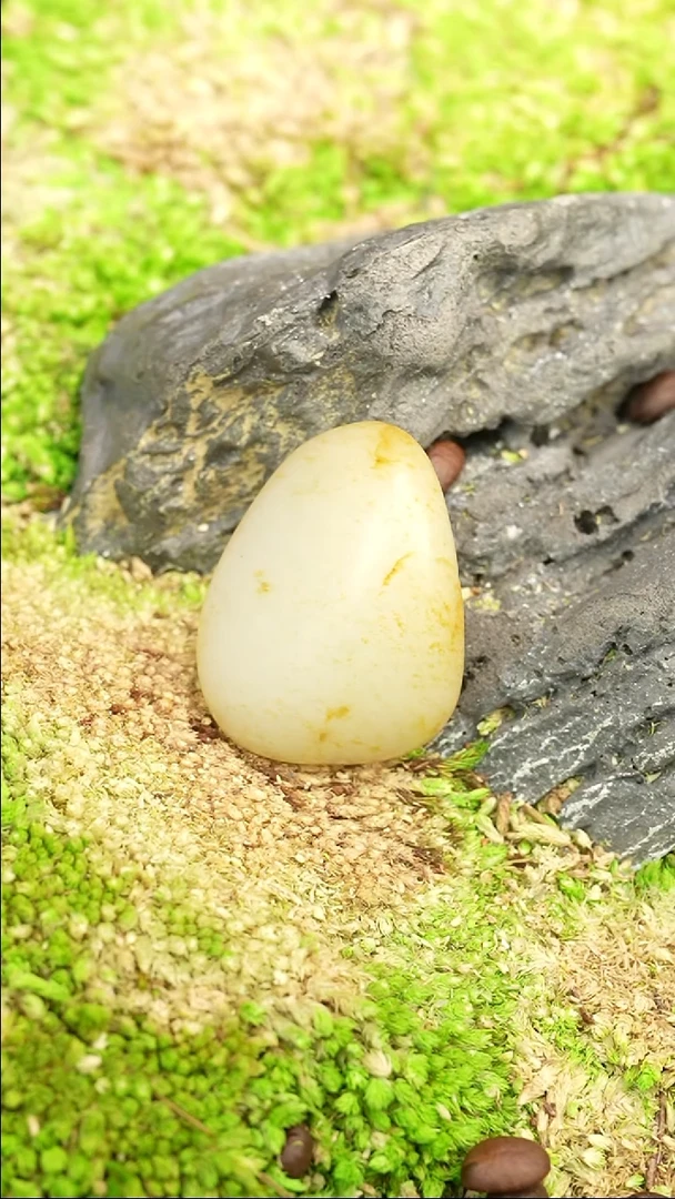 吊坠(不含链)足银镶嵌和田玉38.2克和田玉原石