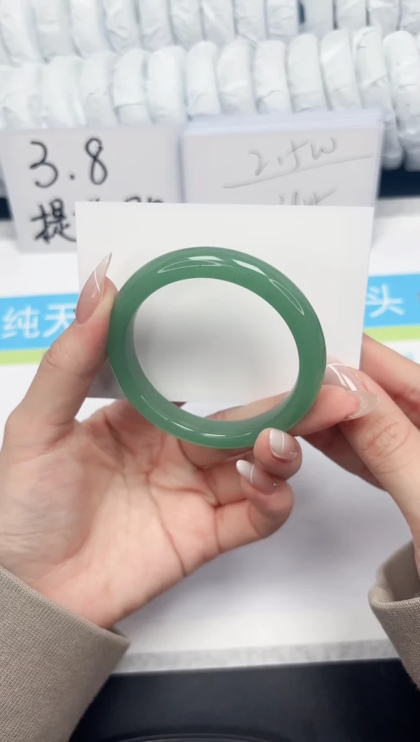 【闪购商品】石英质玉手镯未镶嵌303-53.9