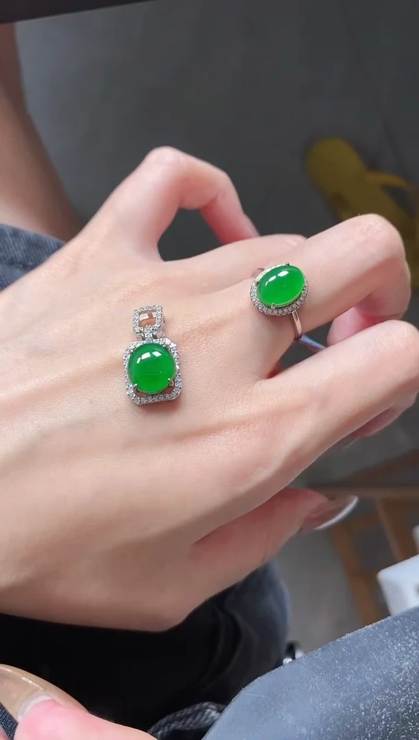 银S925镶嵌戒指翡翠51151