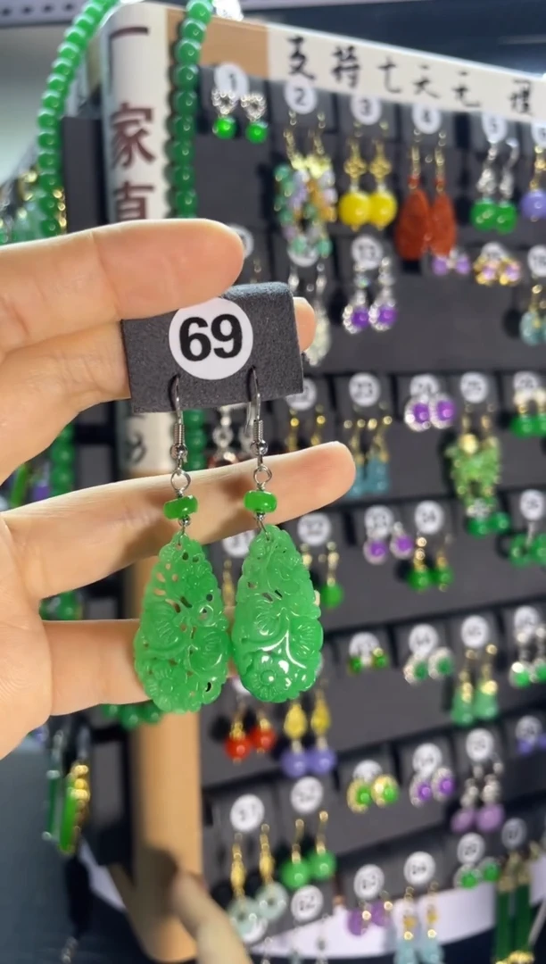 翡翠银S925镶嵌颈饰69..