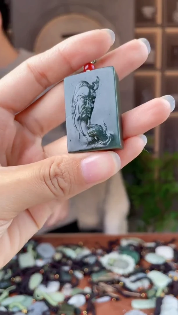 未镶嵌和田玉挂件拍一发一，多样性发货