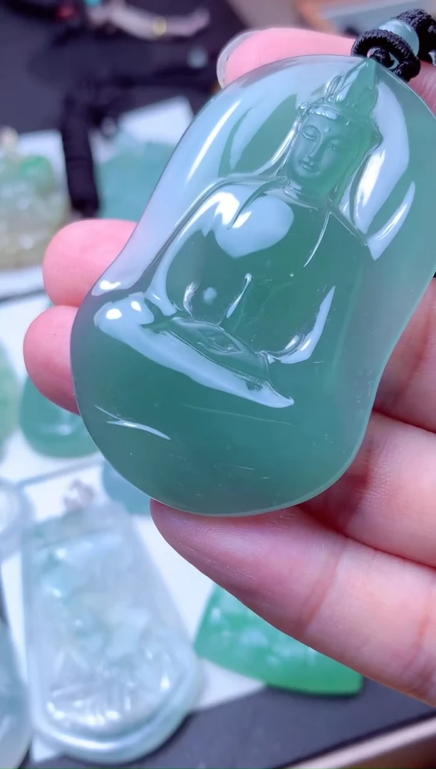 颈饰未镶嵌翡翠天然A货翡翠