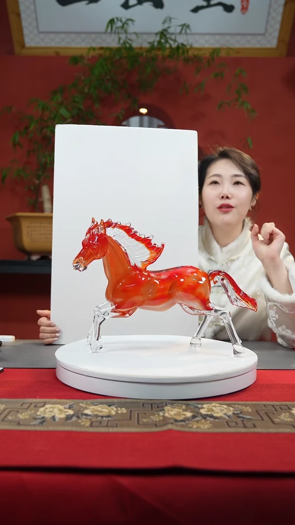 【闪购商品】琉璃手工艺品红玉奔马