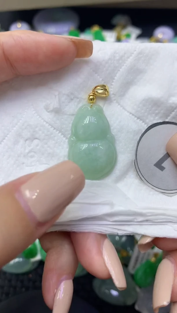 颈饰未镶嵌翡翠天然缅甸翡翠A货