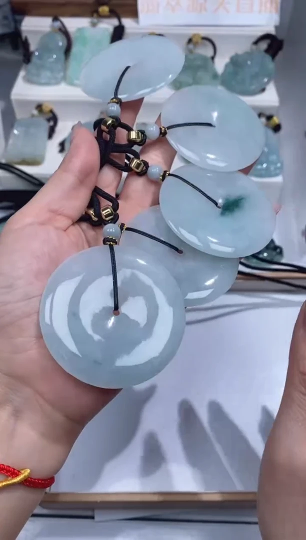 颈饰未镶嵌翡翠吊坠团购多样性发一件