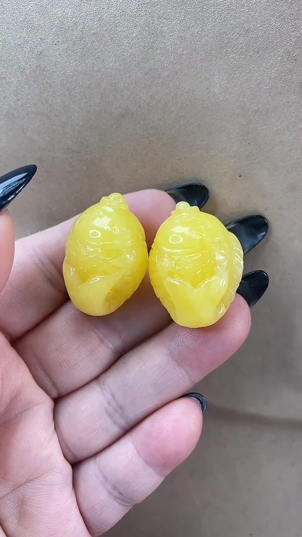 琥珀颈饰未镶嵌小*仔耳环