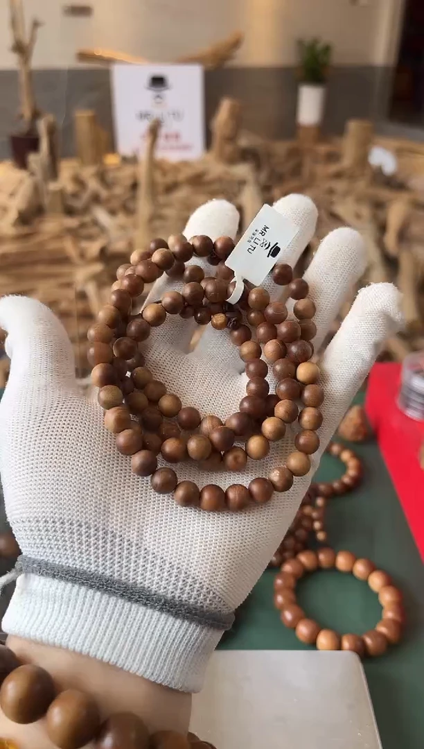 檀香木手串正区老山檀 宾利0.8*108颗 横纹 瑕疵