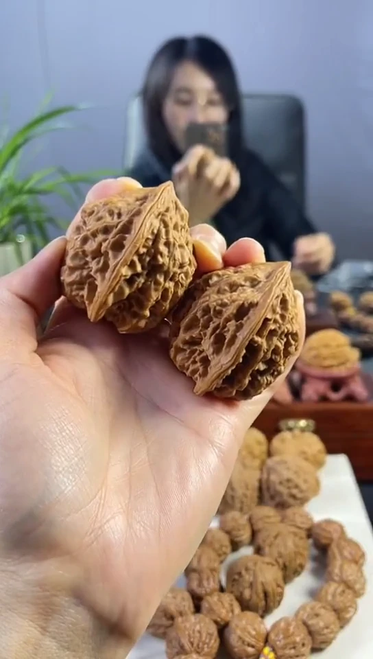 把件文玩核桃60号太行鸡心文玩核桃