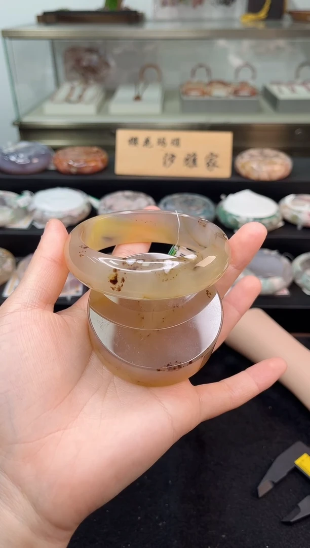 未镶嵌手镯石英质玉64圈口（赠品镯心）6009479