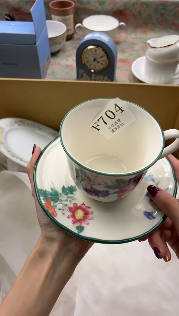 瓷片亚*       F704