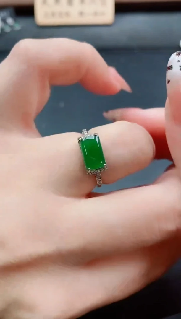 银S925镶嵌戒指翡翠1