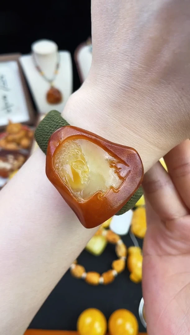 琥珀未镶嵌珠宝奇石柒月