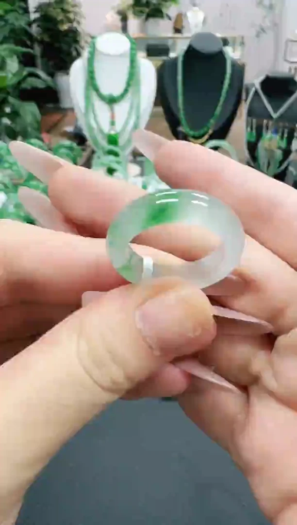 未镶嵌1石英质玉（非洲翠）/2309