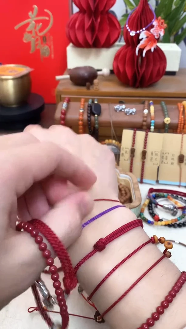 锦纶925银小鱼红绳