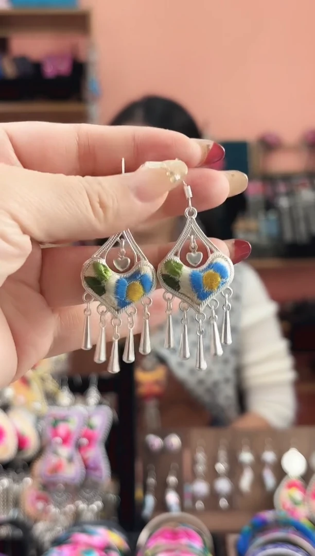 织绣艺枝独绣手工饰品62