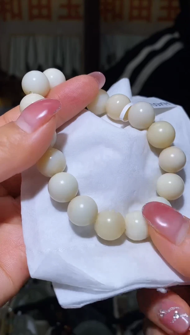 未镶嵌手链和田玉12