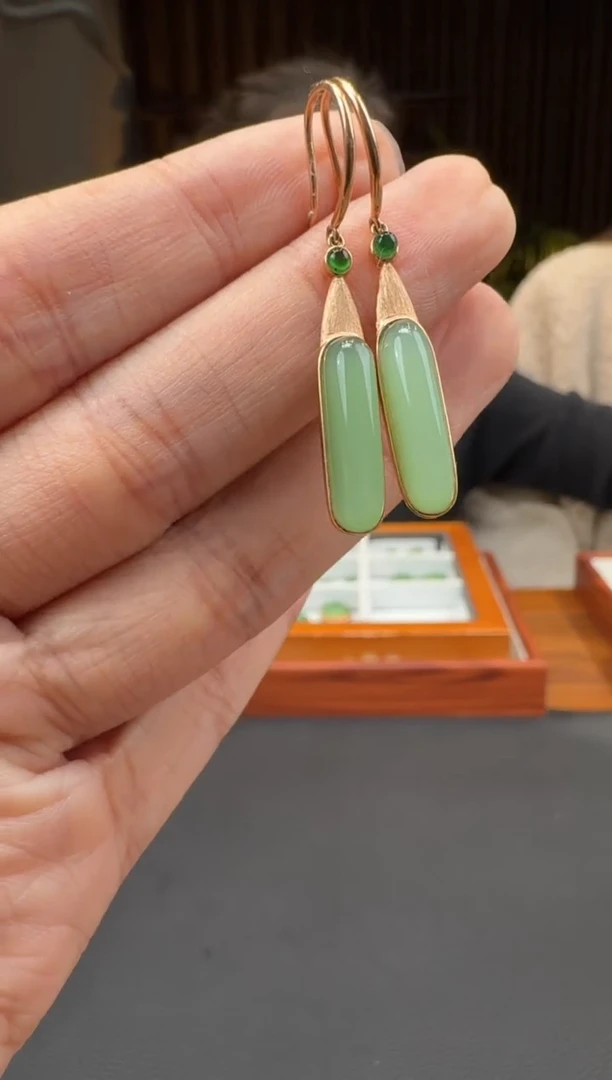 【闪购商品】和田玉16618K金镶嵌1.23赵玉