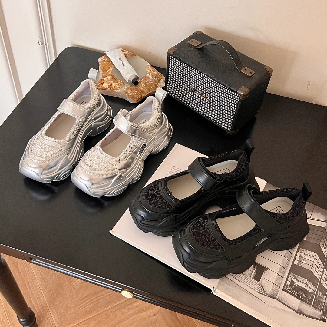 128-8【偏小一码】 厚底凉鞋亮片镂空时尚百搭幂式穿搭休闲鞋