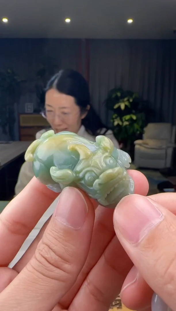 【闪购商品】翡翠吊坠(赠链)未镶嵌XM@@60B7J12845