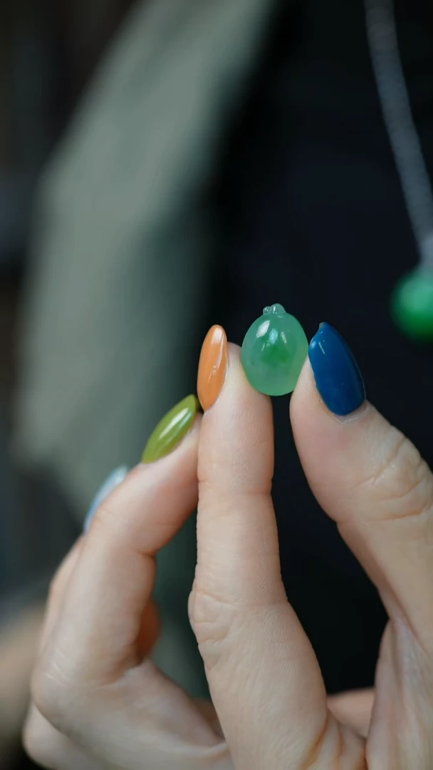 未镶嵌挂件翡翠22-裸石/姿/1F