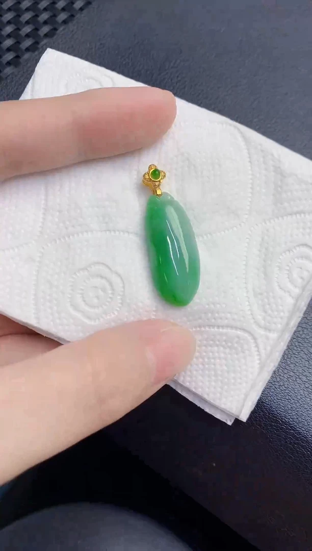 颈饰未镶嵌翡翠天然翡翠缅甸A货