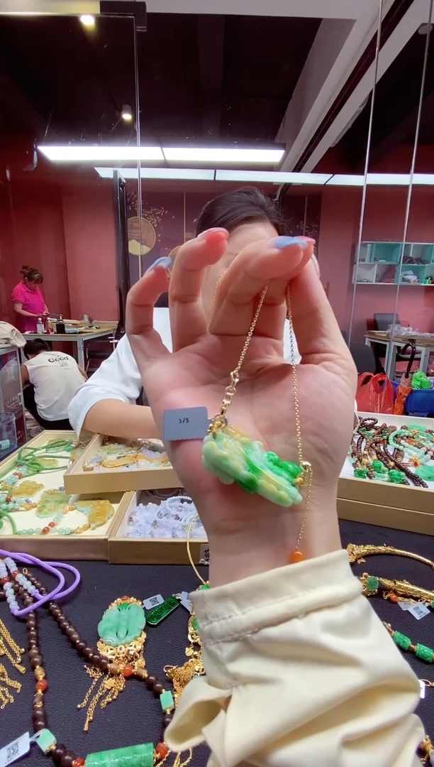 颈饰未镶嵌翡翠翡翠吊坠