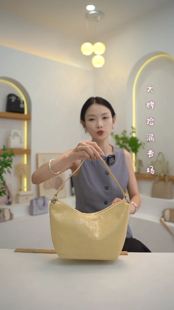 羊皮（革）8.3单肩斜挎包包