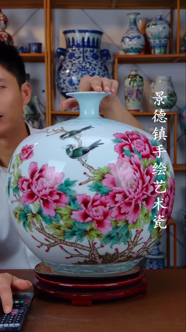 现代景德镇手工手绘陶瓷摆件52