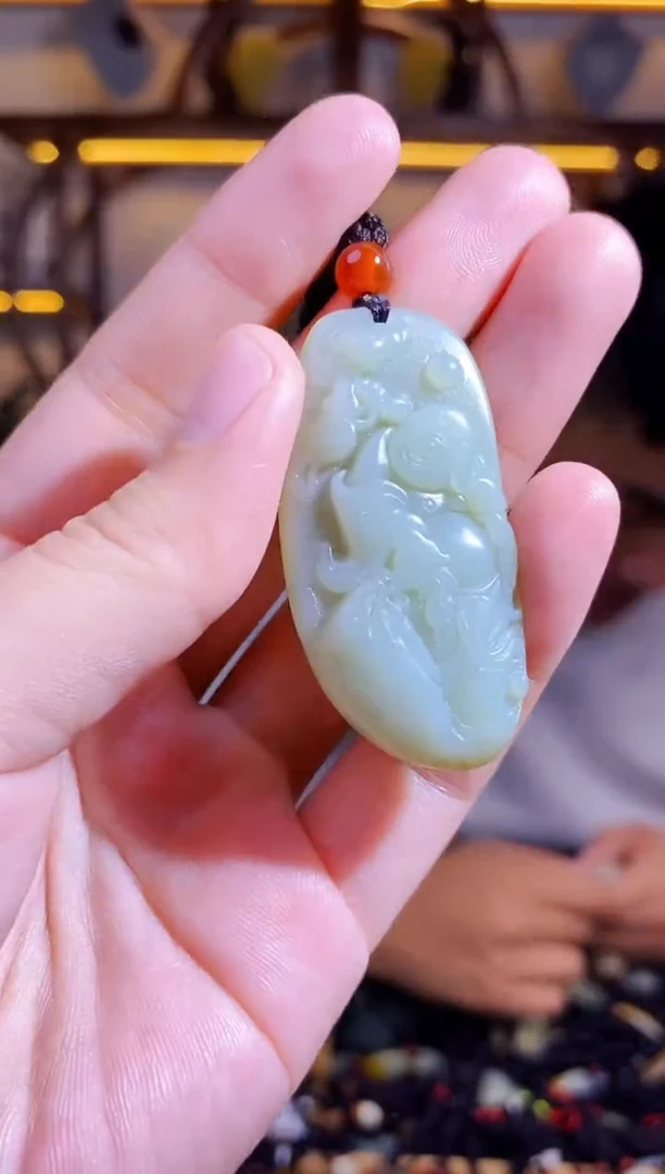 颈饰未镶嵌和田玉1