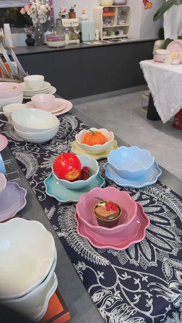 【闪购商品】瓷炻彩花边碗14CM-孔雀青