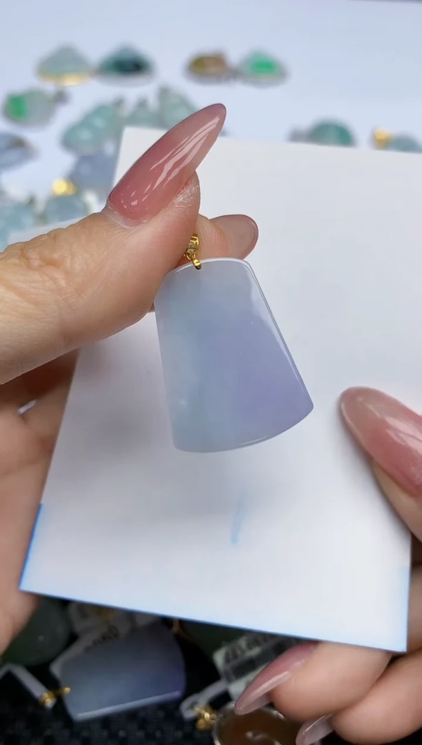 【闪购商品】翡翠挂件18K金镶嵌天然翡翠A货