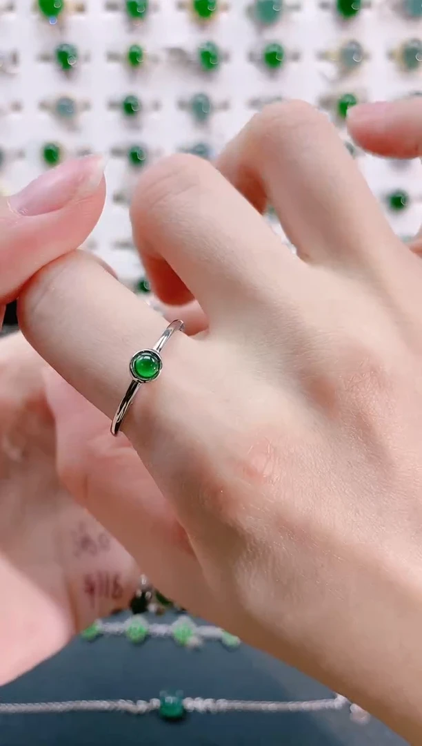 【闪购商品】翡翠戒指银S925镶嵌天然翡翠