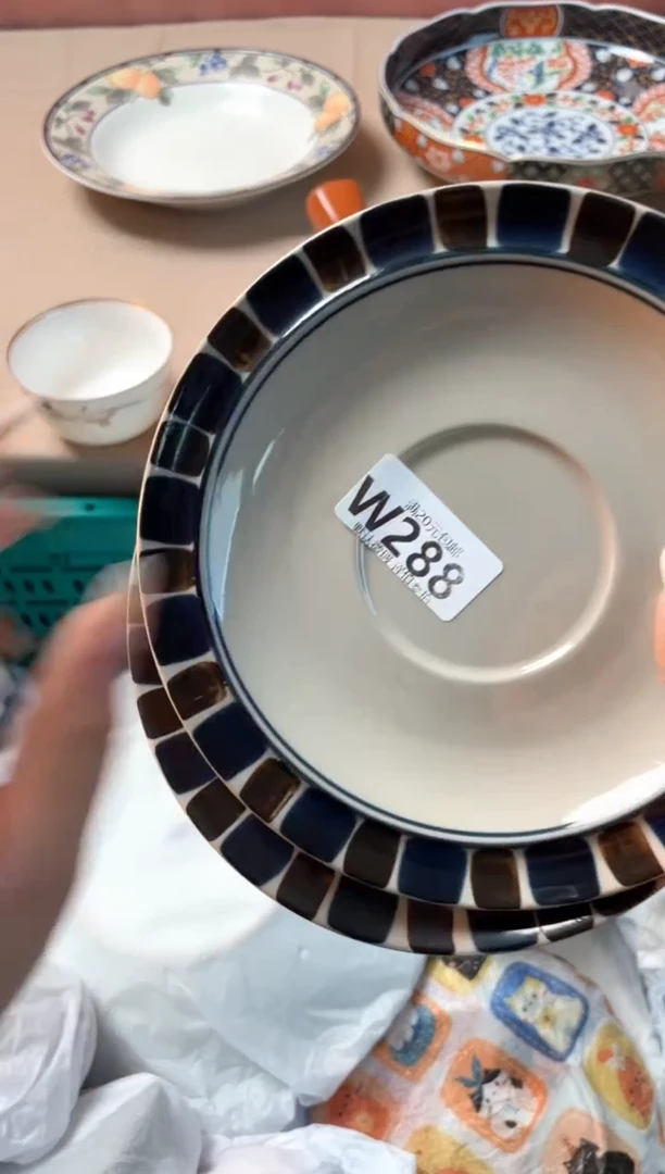 瓷片M****…瓷器瓷器W288