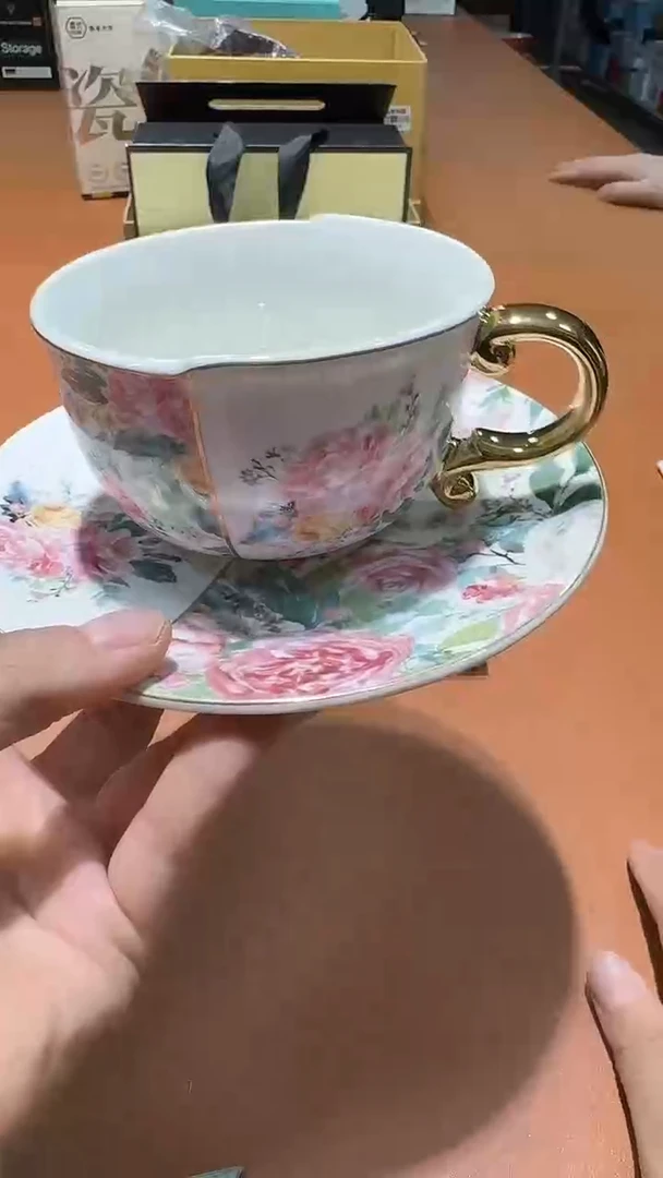 瓷片品牌 包包香水手表护肤品@@1