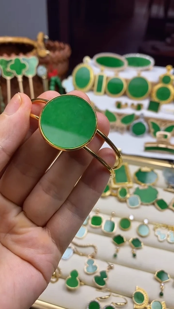 无钛钢遠**y半闭合手镯