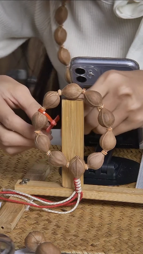 吊坠橄榄核梅林铁核1622三面佛