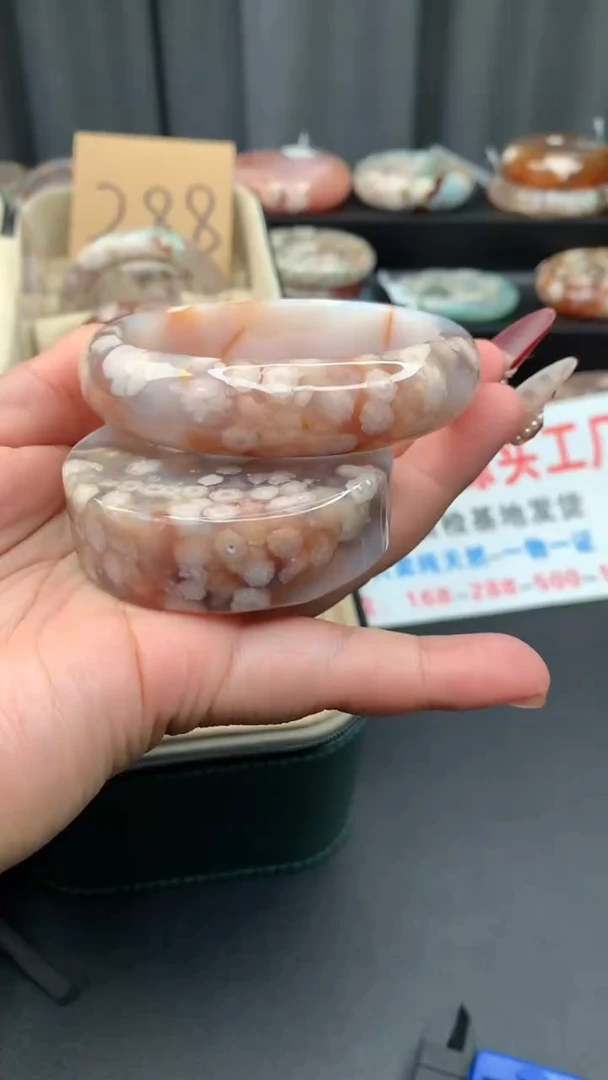 未镶嵌手镯石英质玉（59圈口）赠送镯心