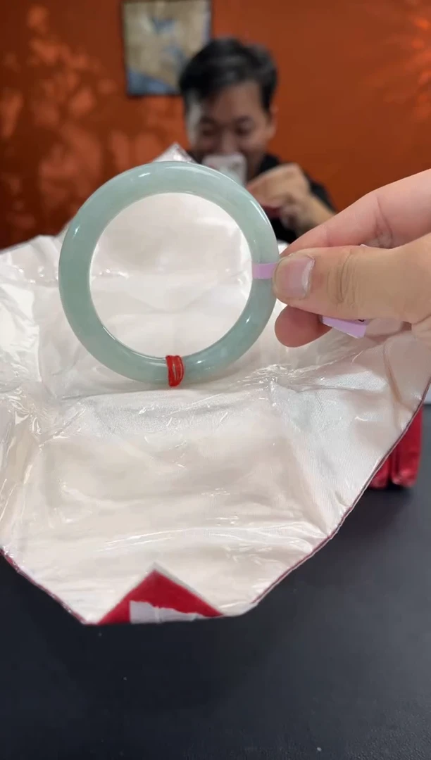 未镶嵌手镯翡翠翡翠手镯（微瑕）