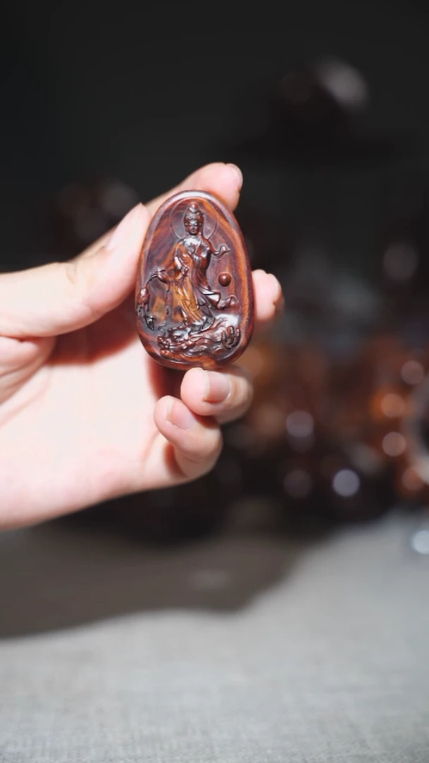 黄花梨/降香黄檀吊坠观音