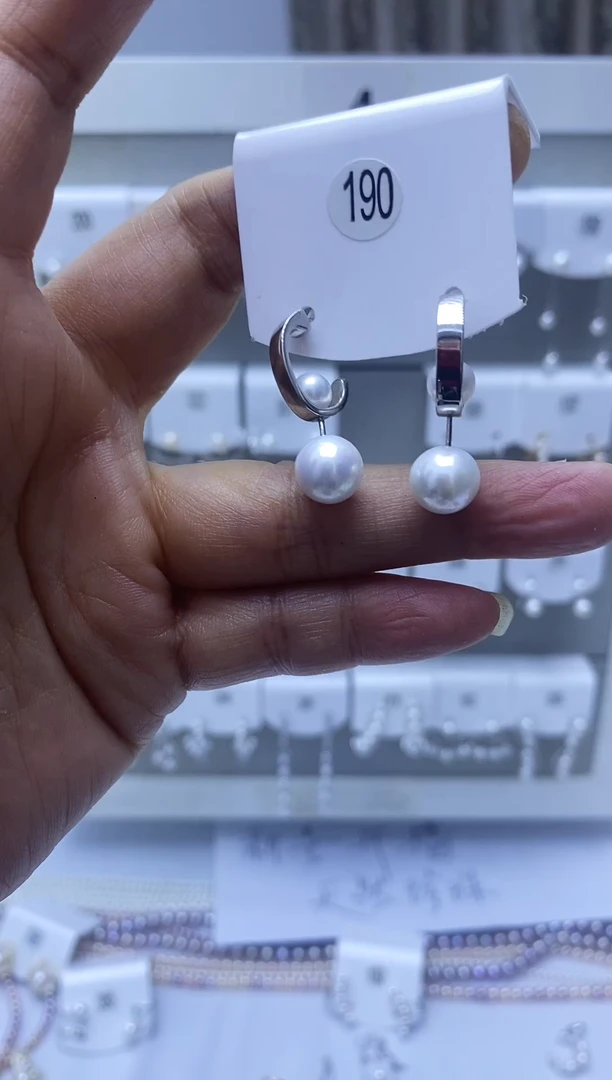 银S925镶嵌耳饰淡水珍珠190