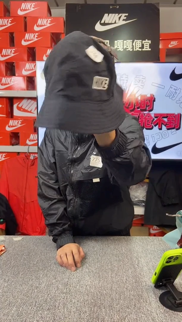 795编码 NIKE/耐克 直播间过款为准 尺码