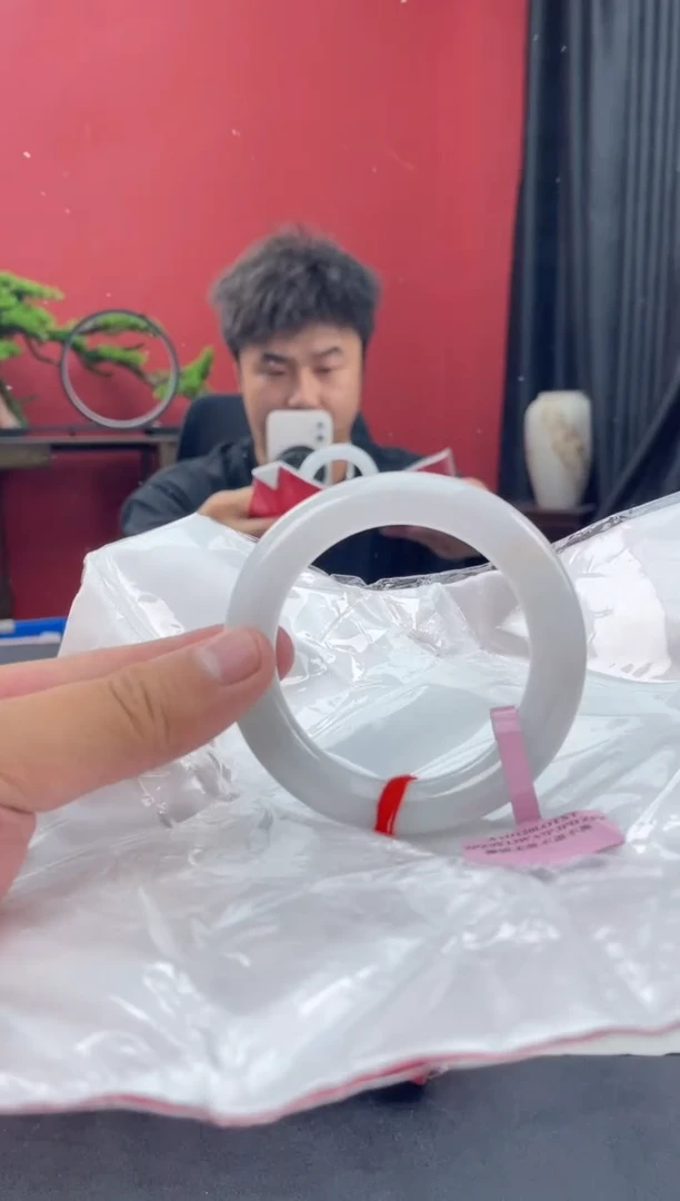 未镶嵌手镯翡翠6