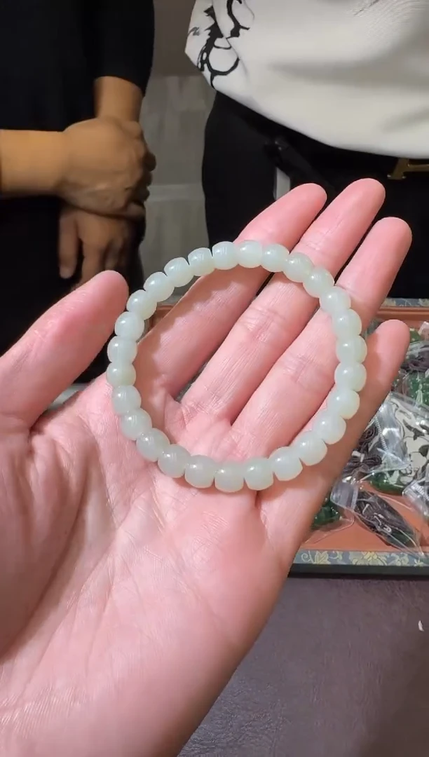 【闪购商品】和田玉手串未镶嵌124